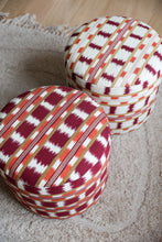 Afbeelding in Gallery-weergave laden, NEW! Faylien poef | Manuel Canovas Poof Bordeaux
