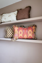Afbeelding in Gallery-weergave laden, NEW! Larsen Lola Cushion

