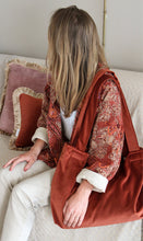 Afbeelding in Gallery-weergave laden, Copper Velvet bag | Size L (strollerbag)
